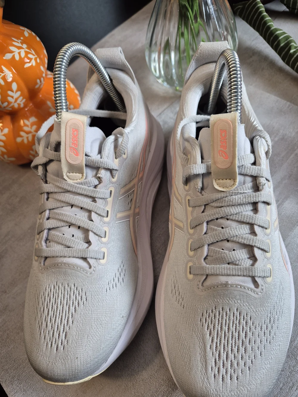 ASICS Women's Light Gray and Pink Running Shoes.Size 8